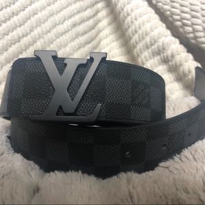 Authentic Louis Vuitton Belt sz 44/100